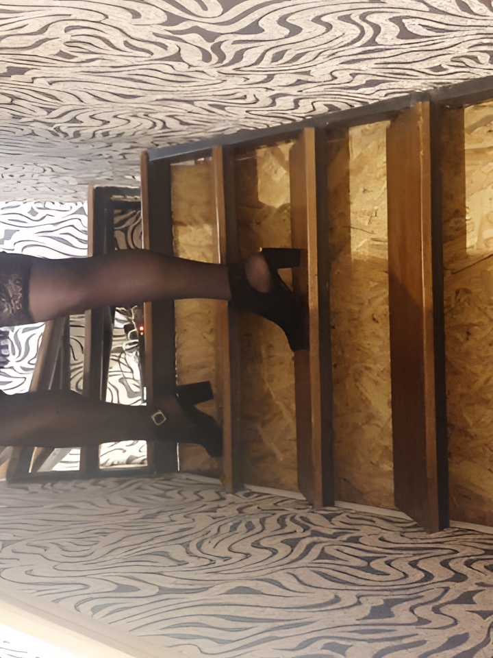 Майя привлекальеная девушка из Дальнегорска цена от 3000 руб