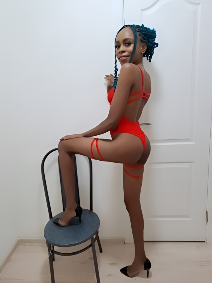 Роза привлекальеная девушка из Дальнегорска цена от 10000 руб