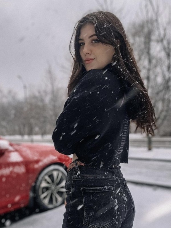 🎥 Таша привлекательная девушка из Дальнегорска цена от 8000 руб